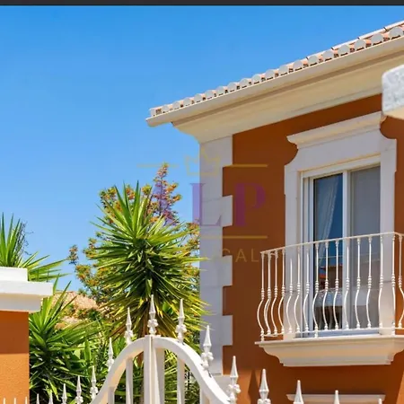 4 Bed 4 Bathroom Quinta Da Boavista Villa *