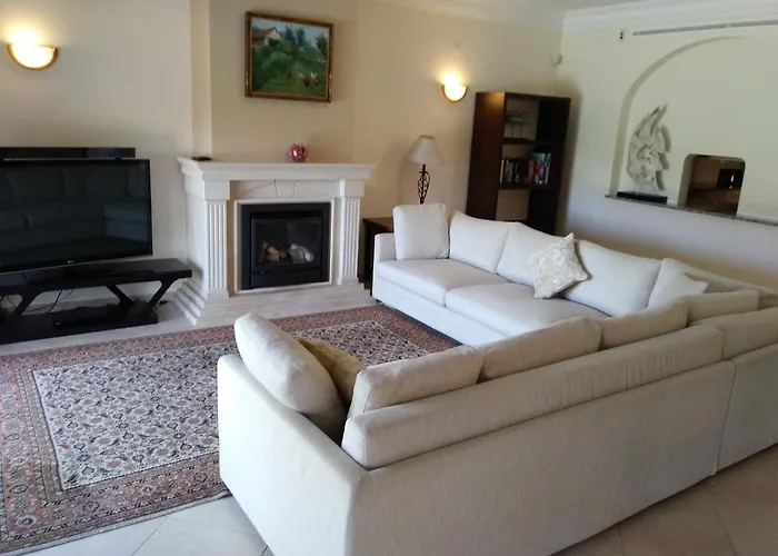 4 Bed 4 Bathroom Quinta Da Boavista * Lagos