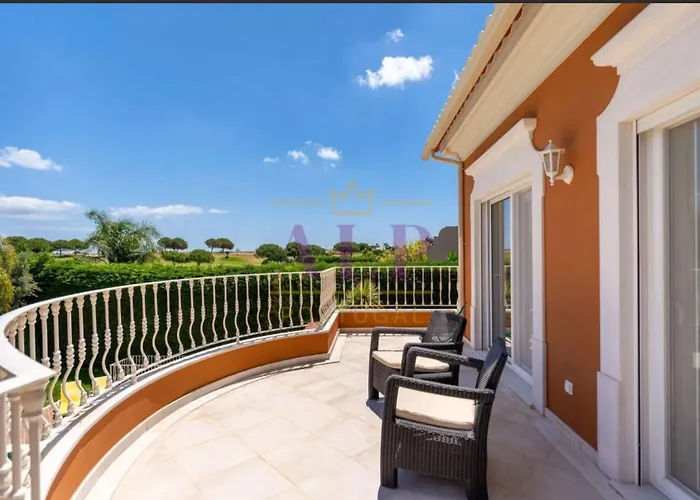 Villa 4 Bed 4 Bathroom Quinta Da Boavista Lagos