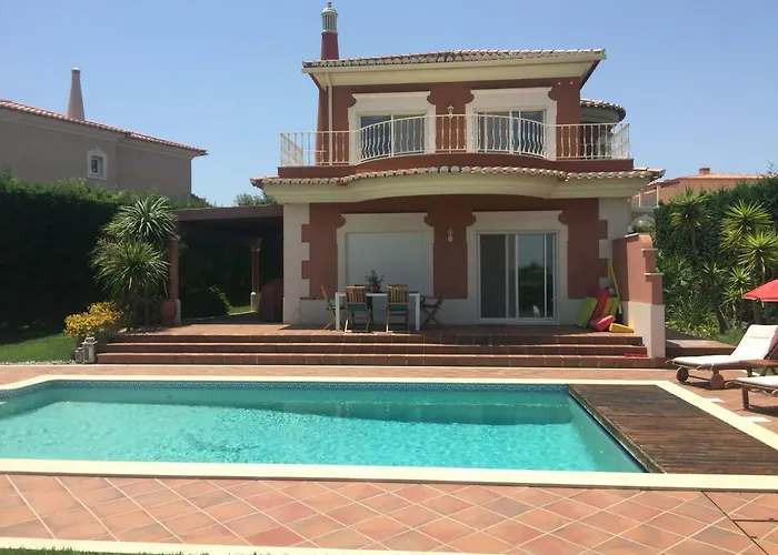 4 Bed 4 Bathroom Quinta Da Boavista Villa Lagos