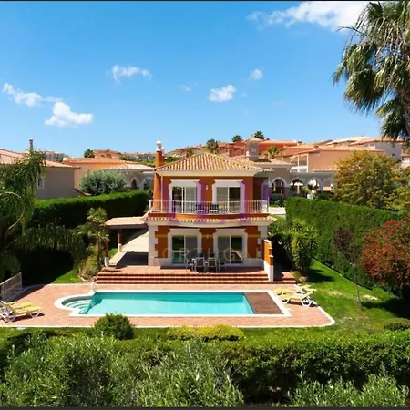 4 Bed 4 Bathroom Quinta Da Boavista *