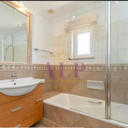 4 Bed 4 Bathroom Quinta Da Boavista
