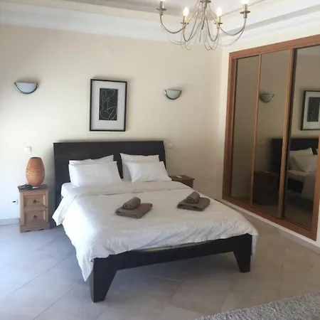 4 Bed 4 Bathroom Quinta Da Boavista