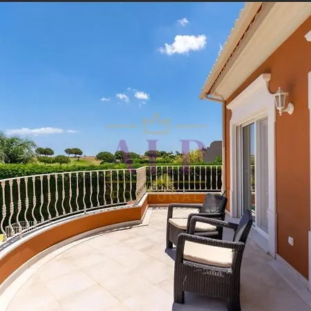 Vila 4 Bed 4 Bathroom Quinta Da Boavista Lagos